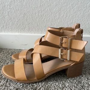 DIBA tan Sandals, size 8!